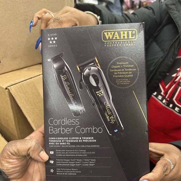 Wahl Professional Cordless Barber Combo - Black and Gold